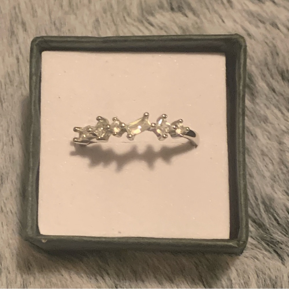 ❤️ABSOLUTELY GORGEOUS AUTHENTIC 925 STERLING SILVER RING WITH AAA+ QUALI…
